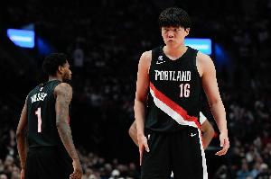 媒体人：杨瀚森完全融入不了快节奏 时间确实有但也要自己加速赶